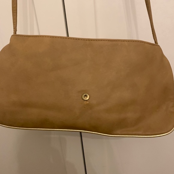 H&M vintage-inspired tan purse - Picture 7 of 11